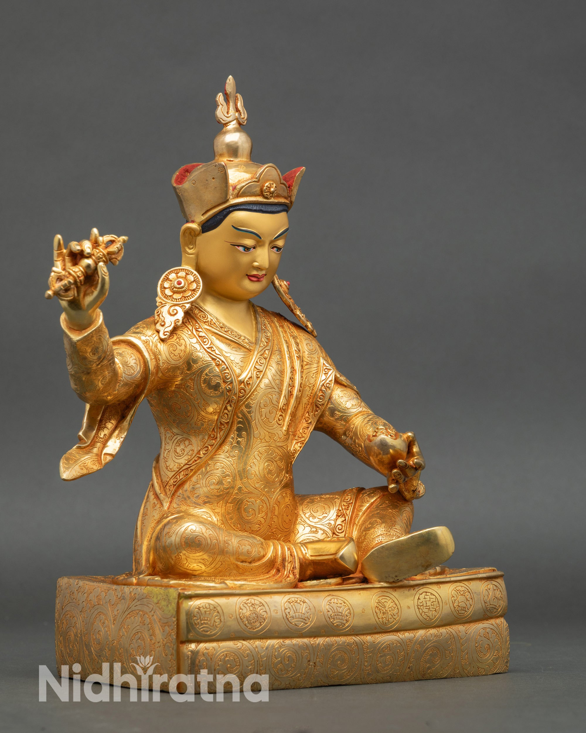 Guru Rinpoche Statue