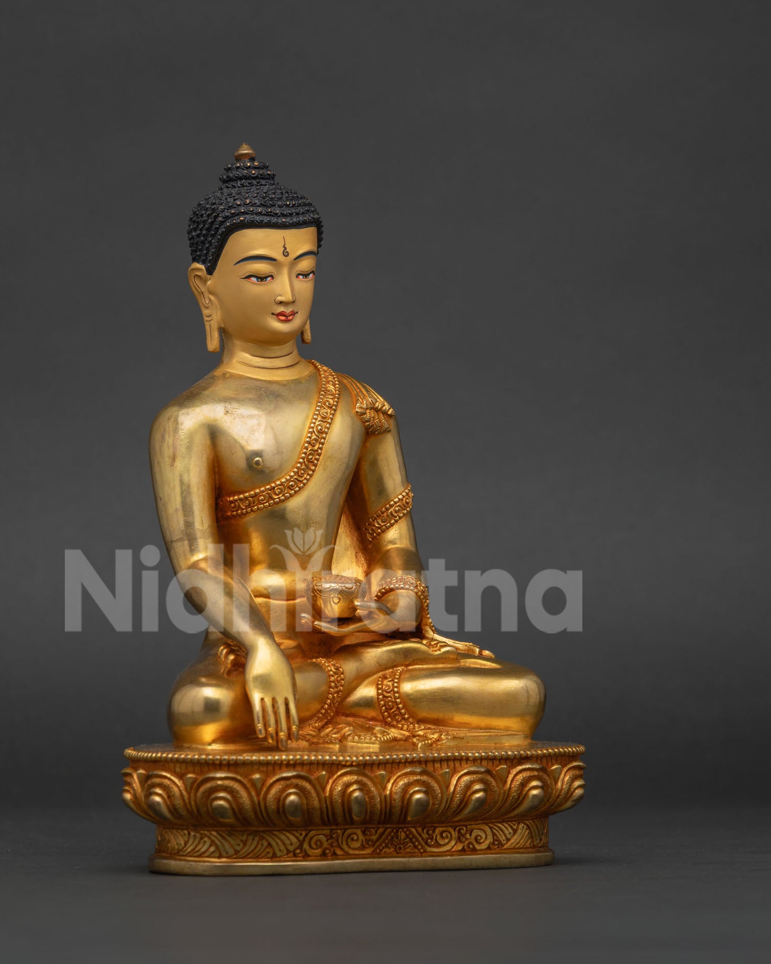 Buddha Shakyamuni Statue
