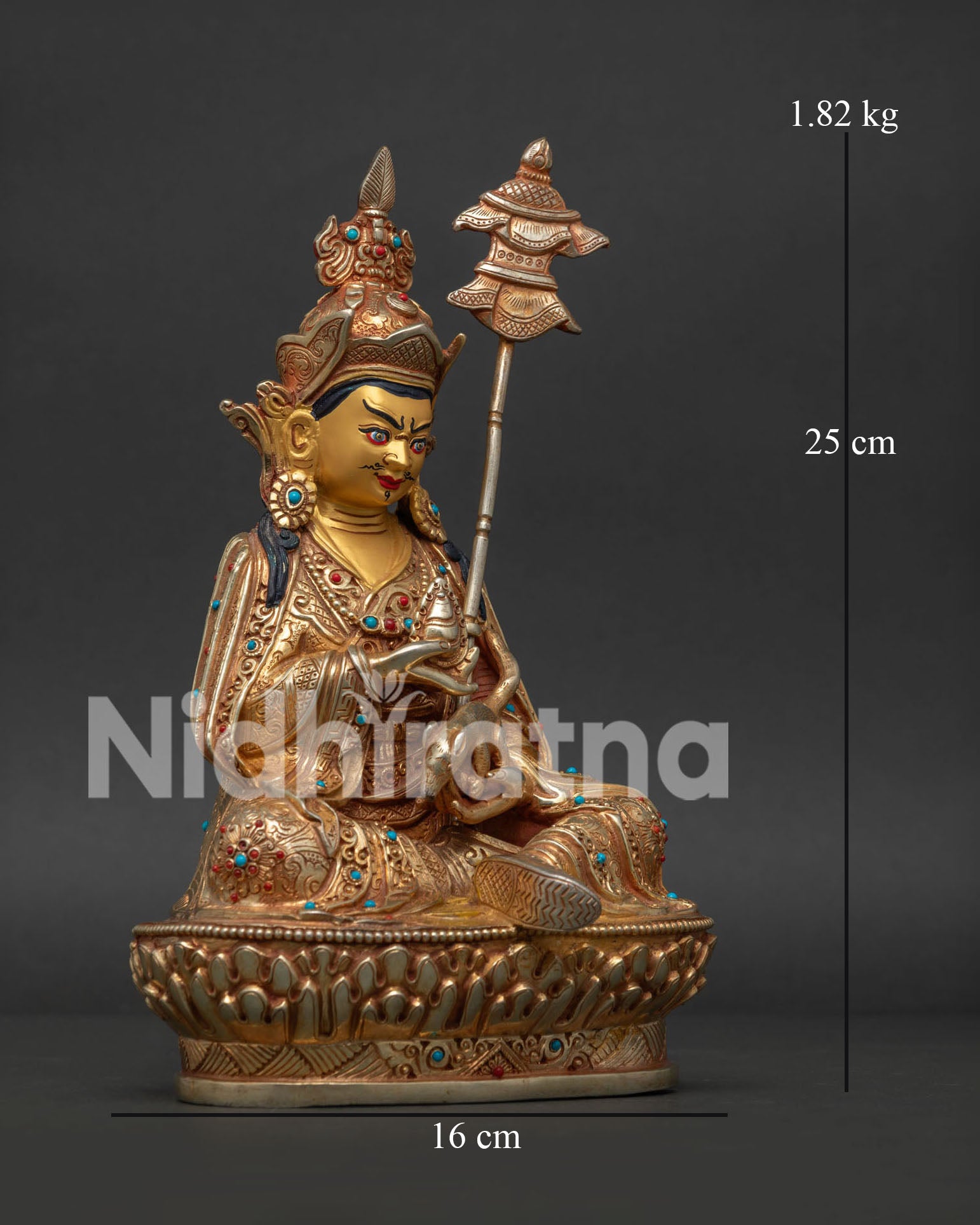 Guru Norla Statue