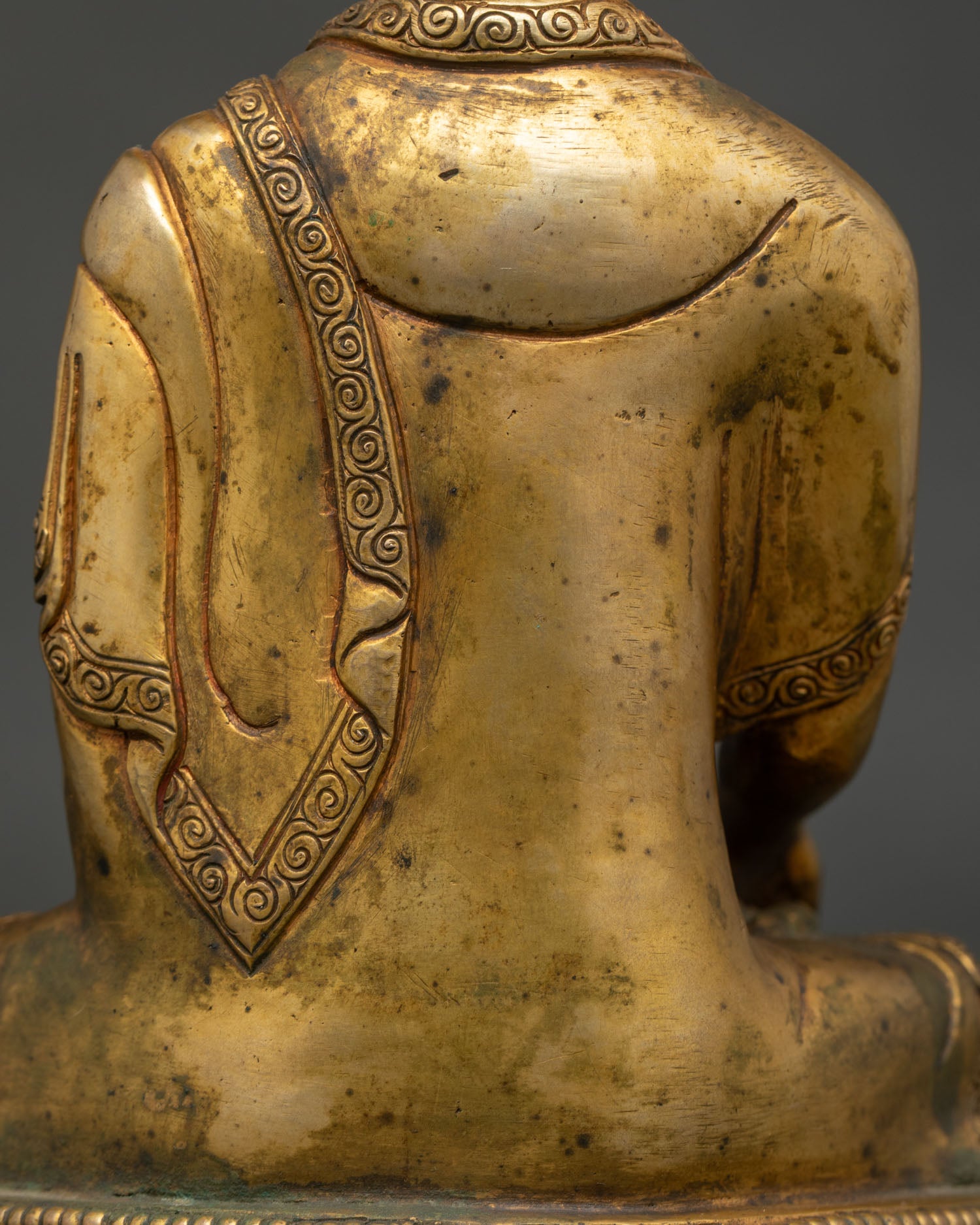 Antique-Finished Shakyamuni Buddha Statue | Spiritual Buddhist Altar Artwork