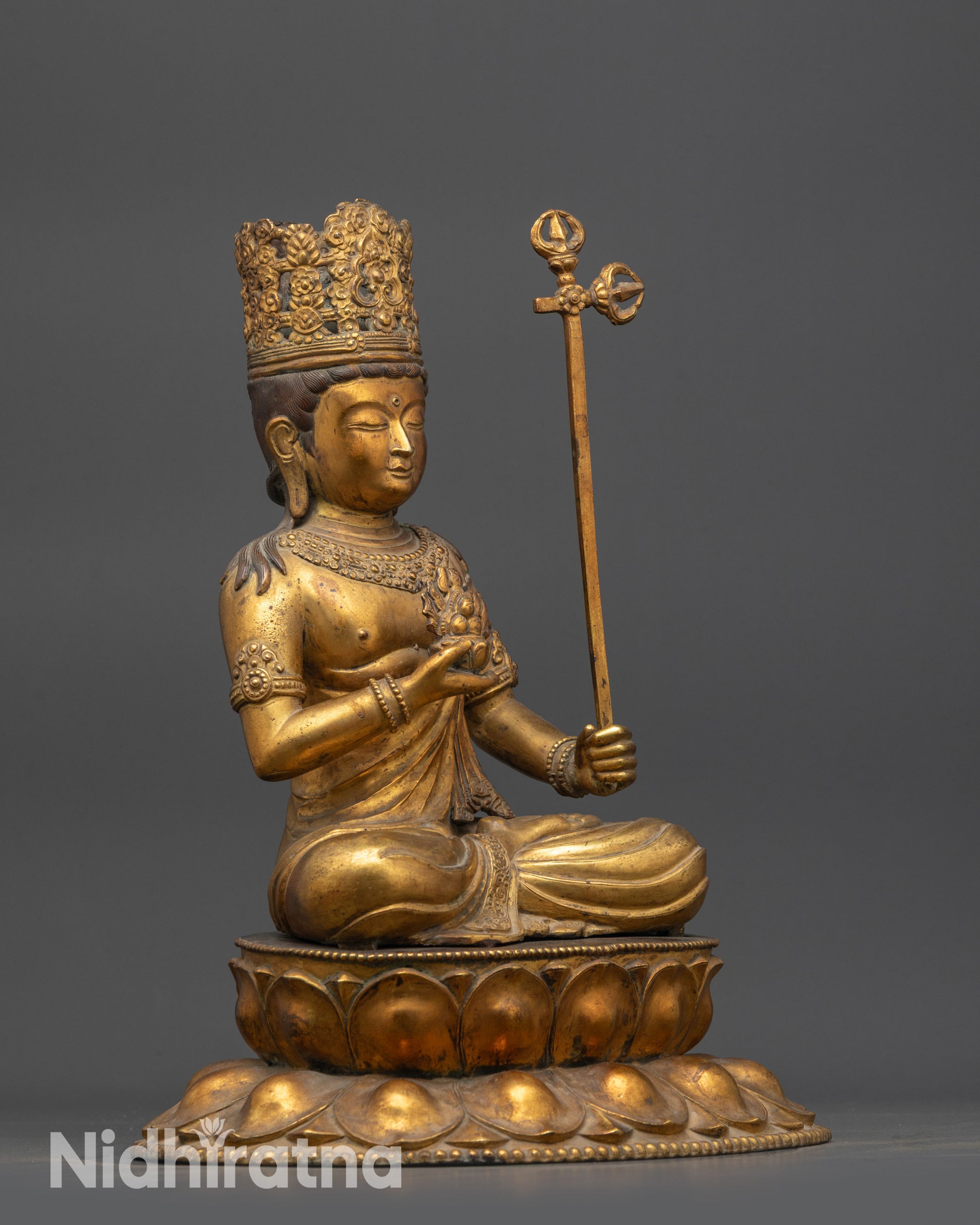 Akash Grabha Statue