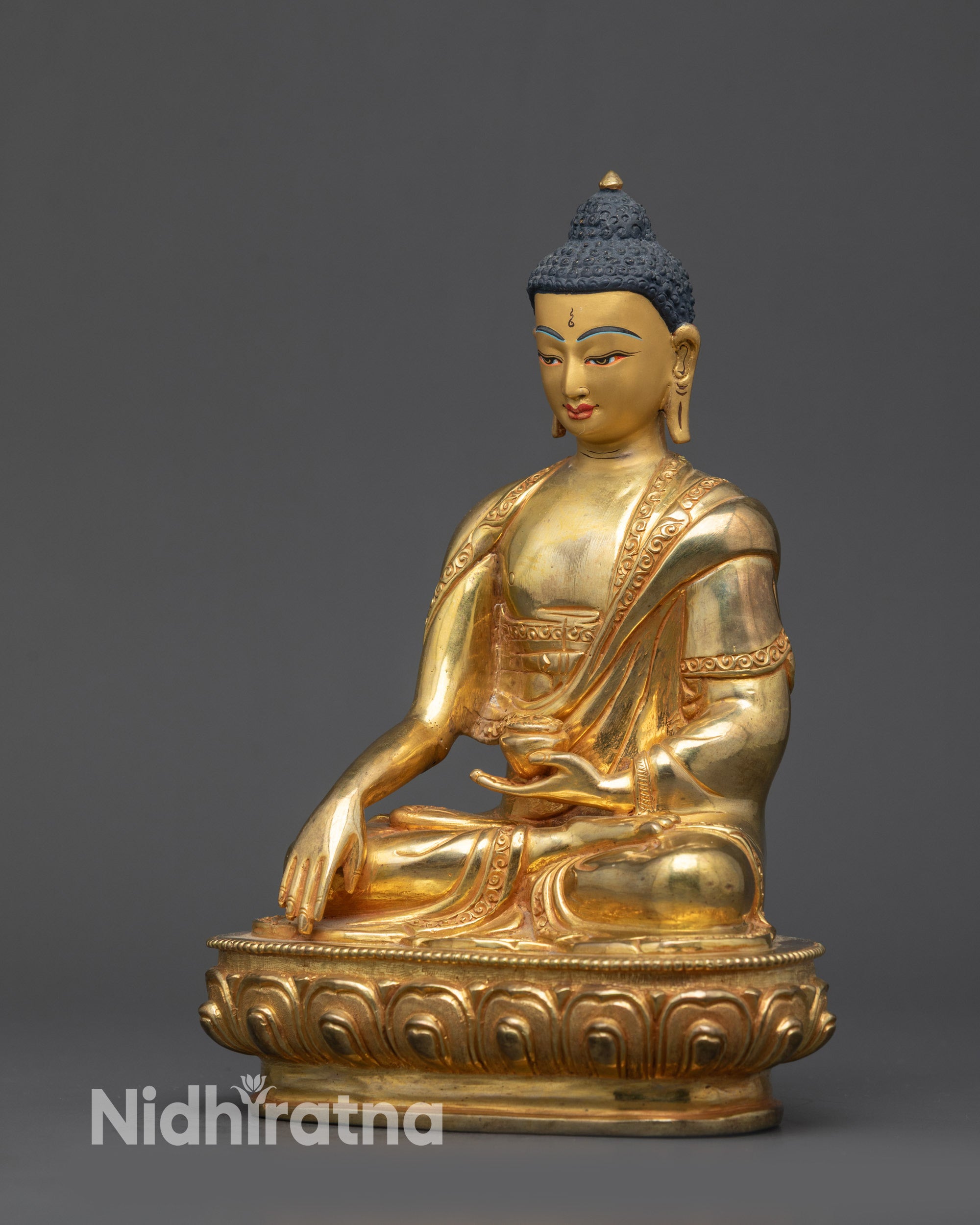 Buddha Shakyamuni Statue