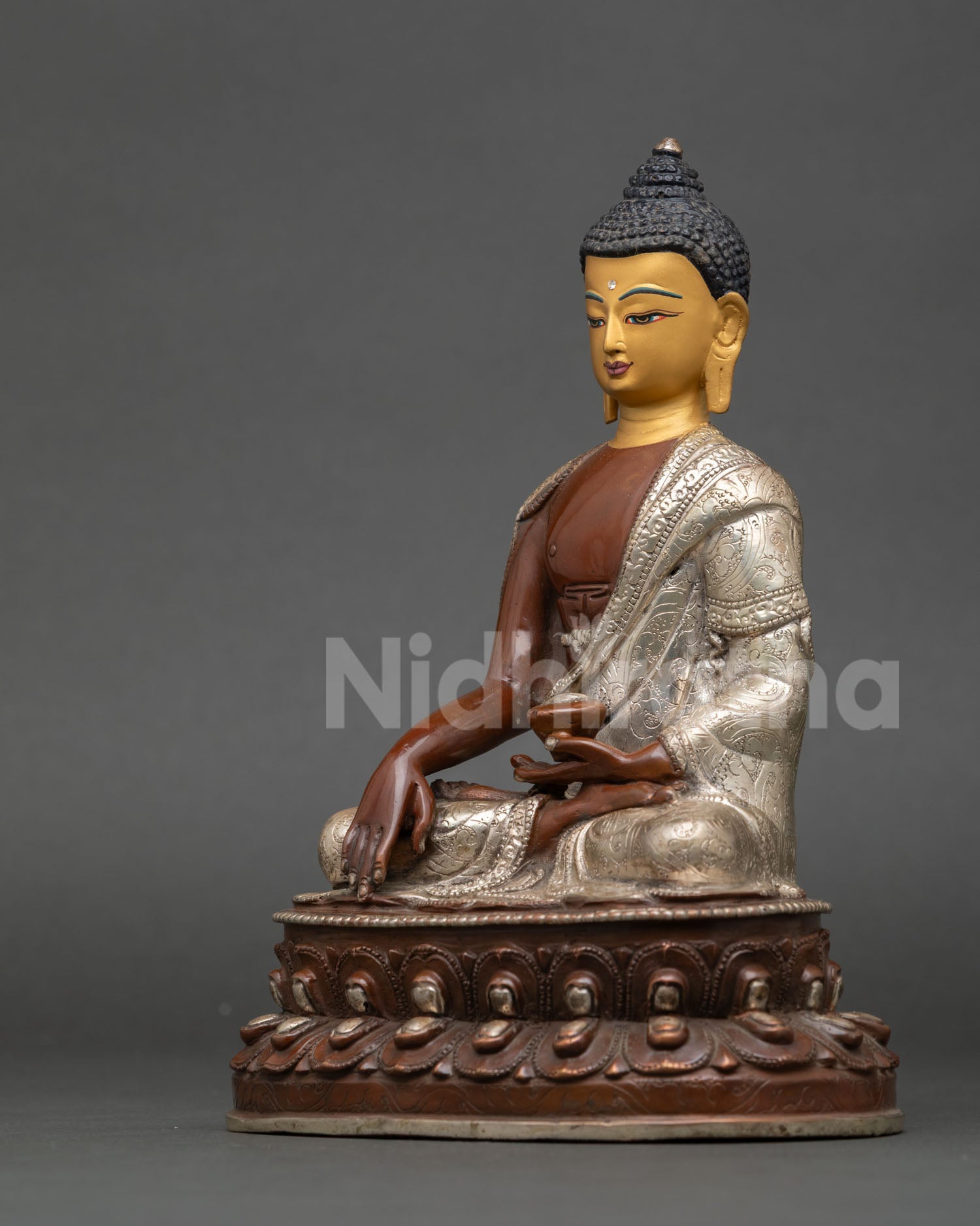 Shakyamuni Buddha Statue – Traditional Nepalese Sacred Art