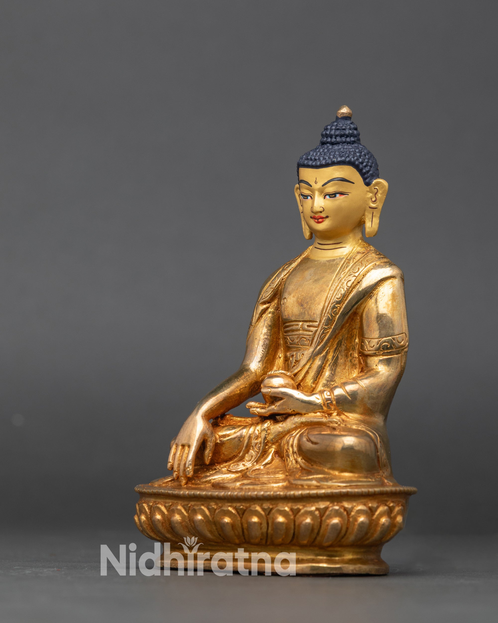 Enlightened Buddha Shakyamuni Statue for Meditation Practice