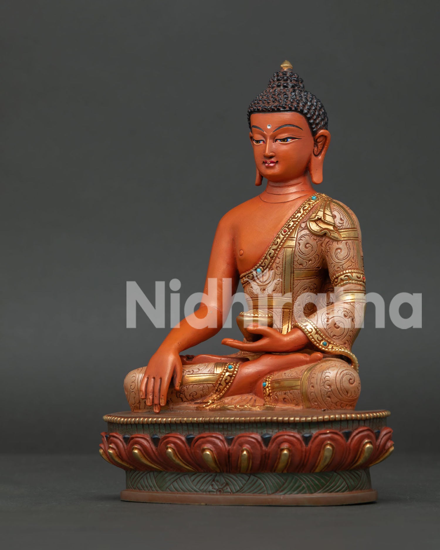 Shakyamuni Buddha Statue – Symbol of Peace & Enlightenment