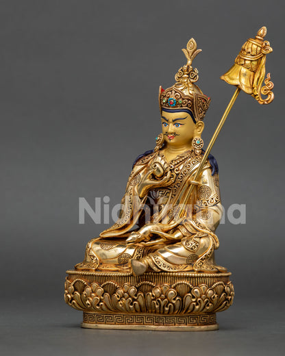 Guru Norla Statue