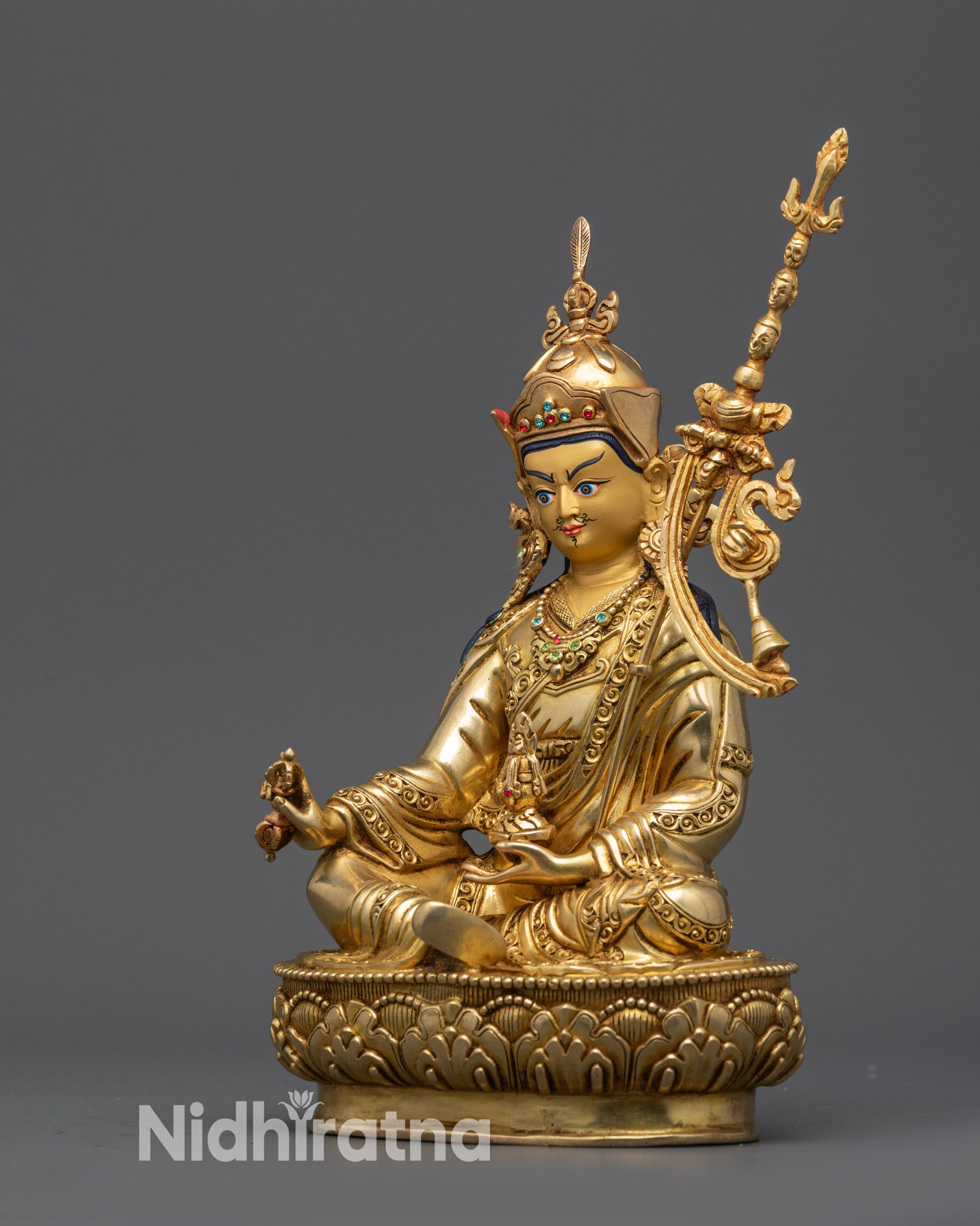 Guru Rinpoche Statue