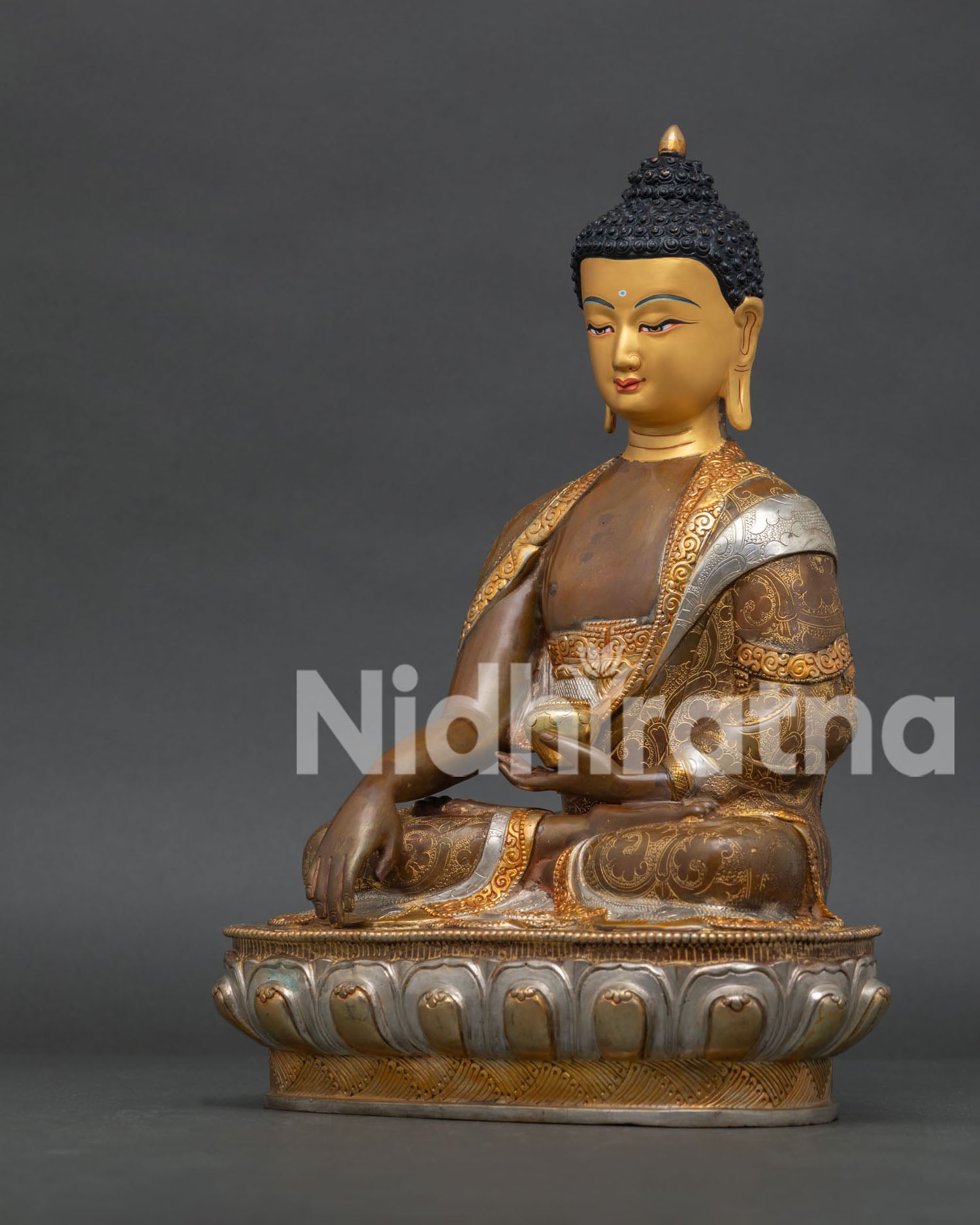 Buddha Shakyamuni Statue