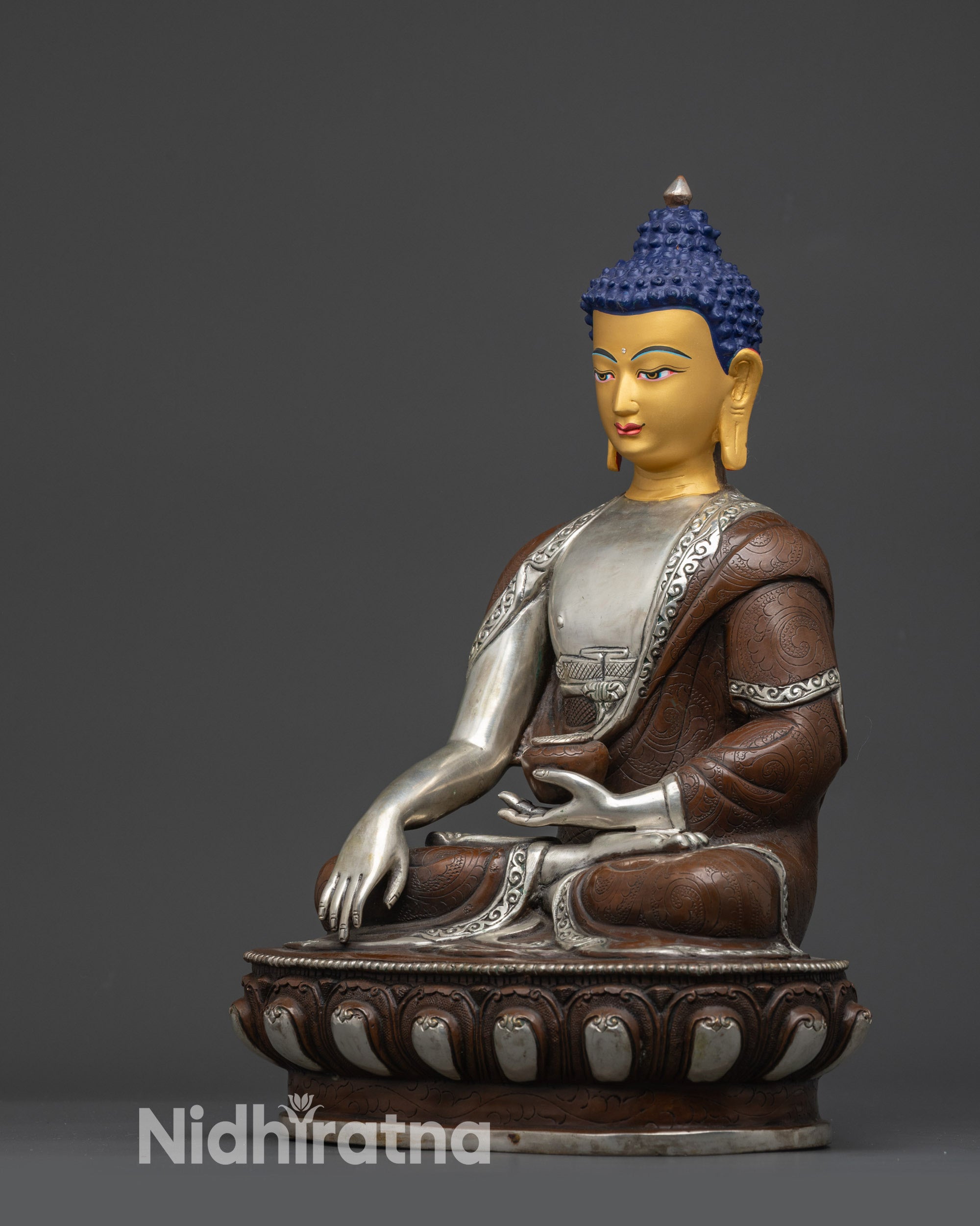 Buddha Shakyamuni Statue