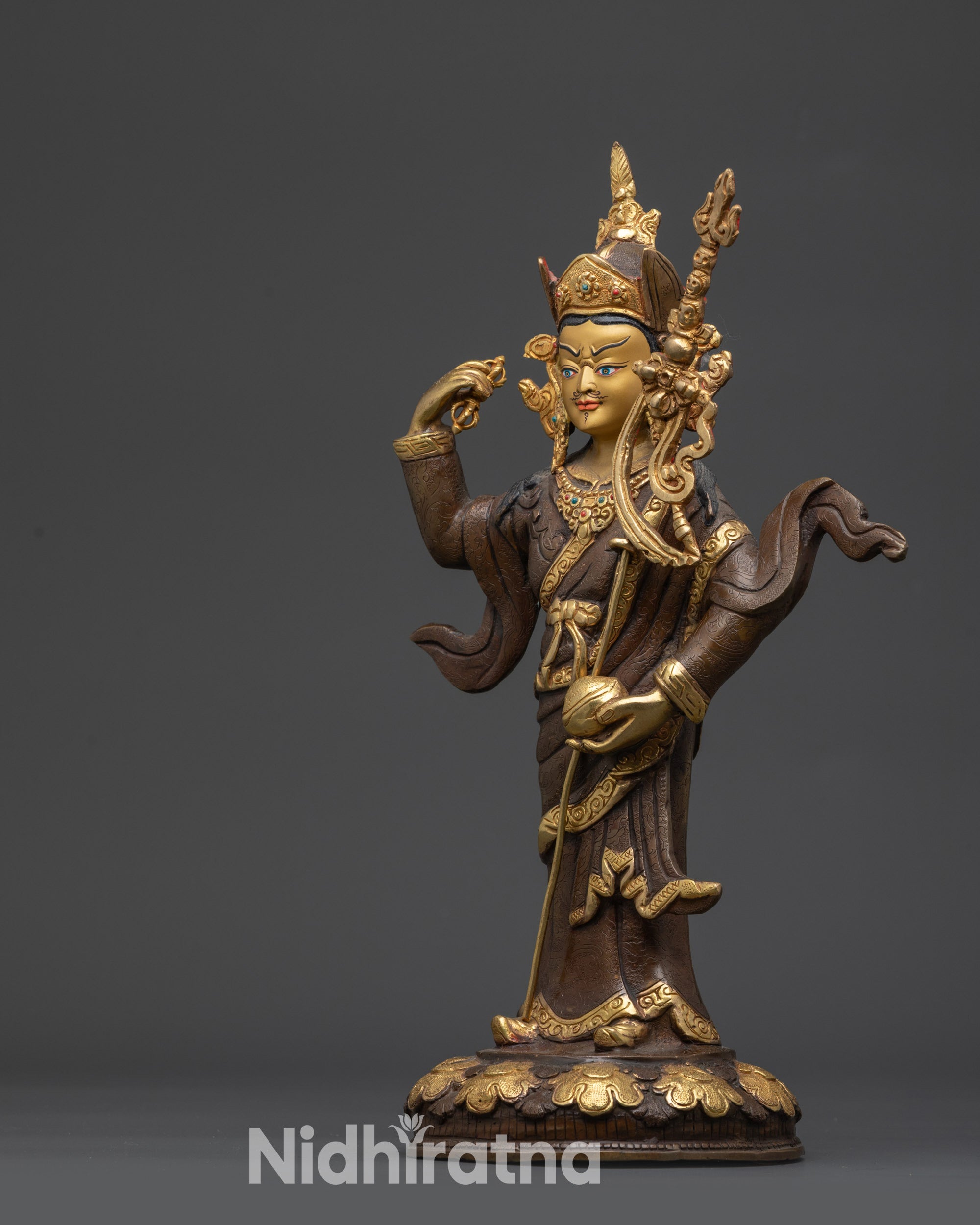 Guru Rinpoche Statue