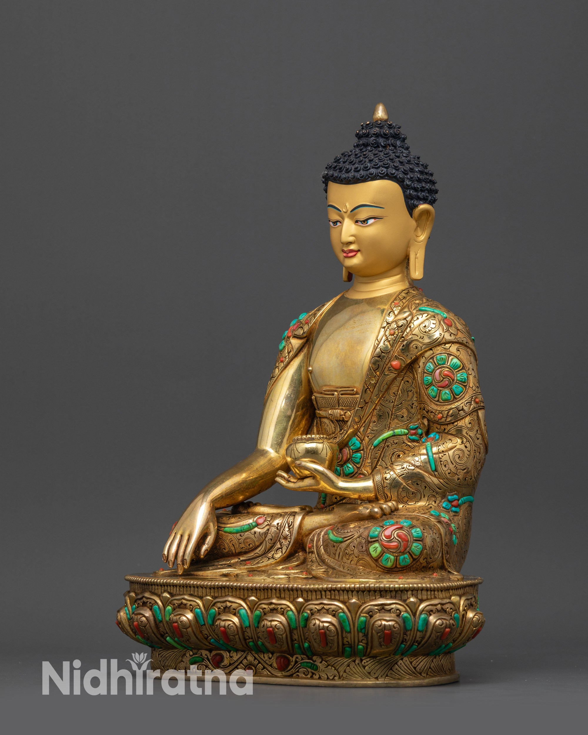 Buddha Shakyamuni Statue