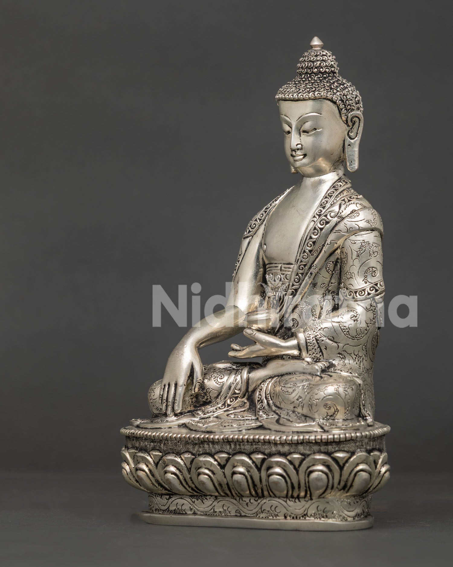 Shakyamuni Buddha Statue