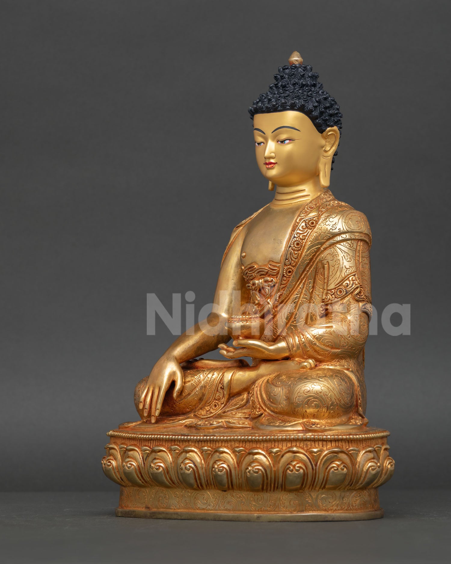 Buddha Shakyamuni Statue