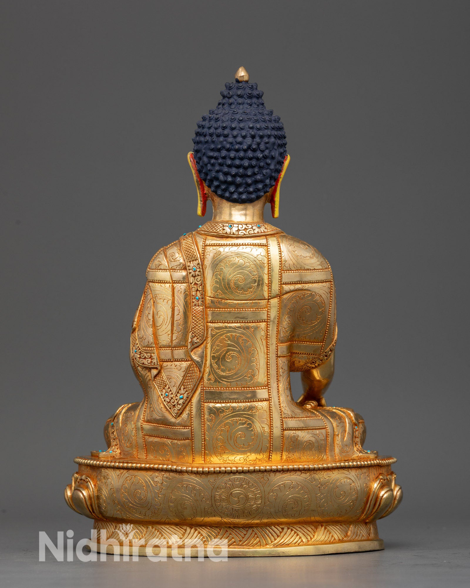 Discover the Elegance of Mitrugpa Statues