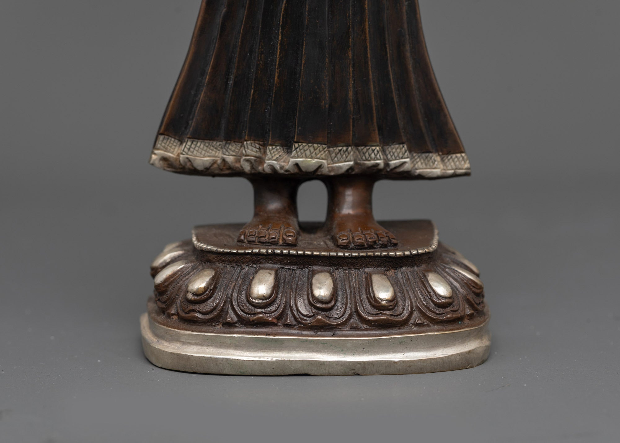 Shakyamuni Buddha with Disciples | Handcrafted Buddhist Statue