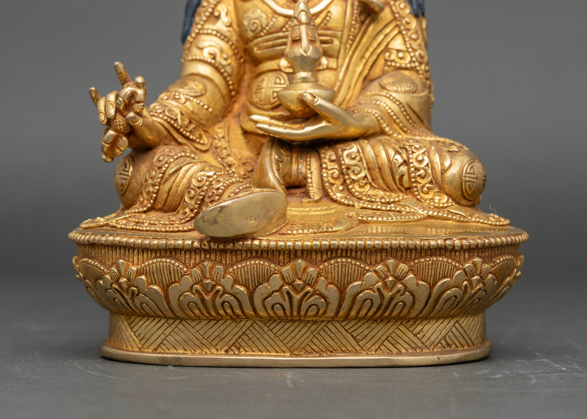 Vajrayana Master Guru Rinpoche Statue | Perfect for Altar & Meditation