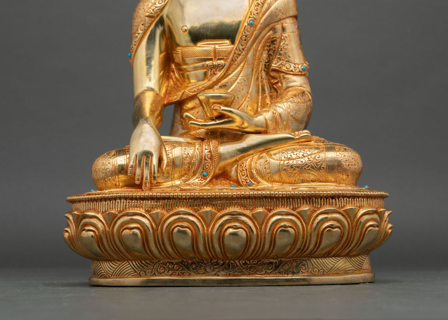 Shakyamuni Buddha Statue – The Historical Buddha of Enlightenment