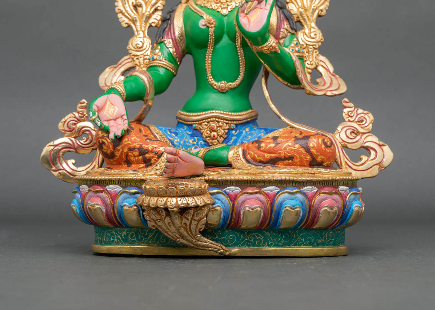 Green Tara Buddhist Statue – Divine Protection & Spiritual Decor
