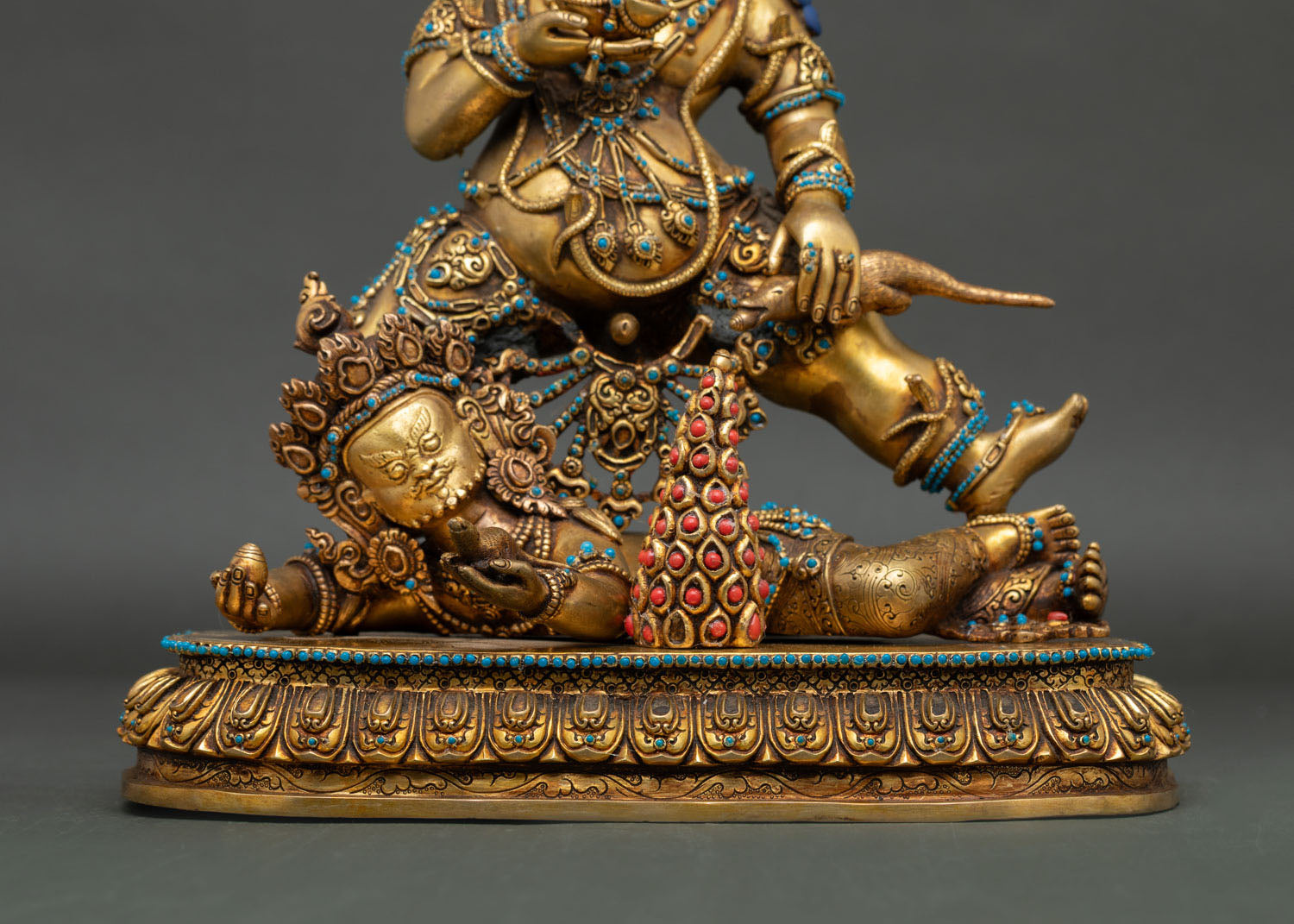 Black Dzambhala Statue