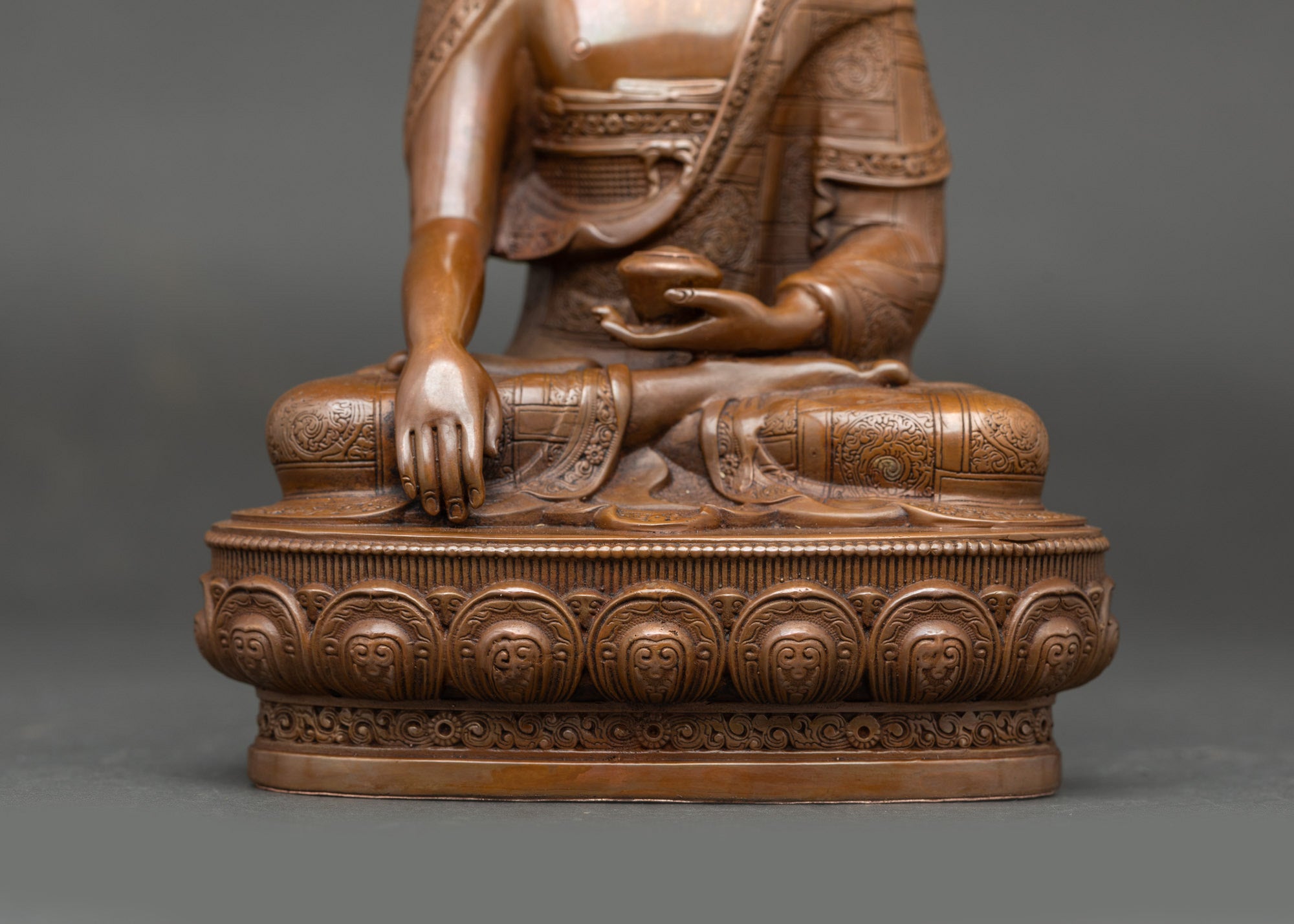Shakyamuni Buddha Statue