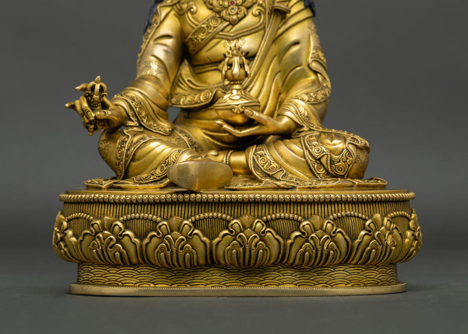 Guru Rinpoche Statue