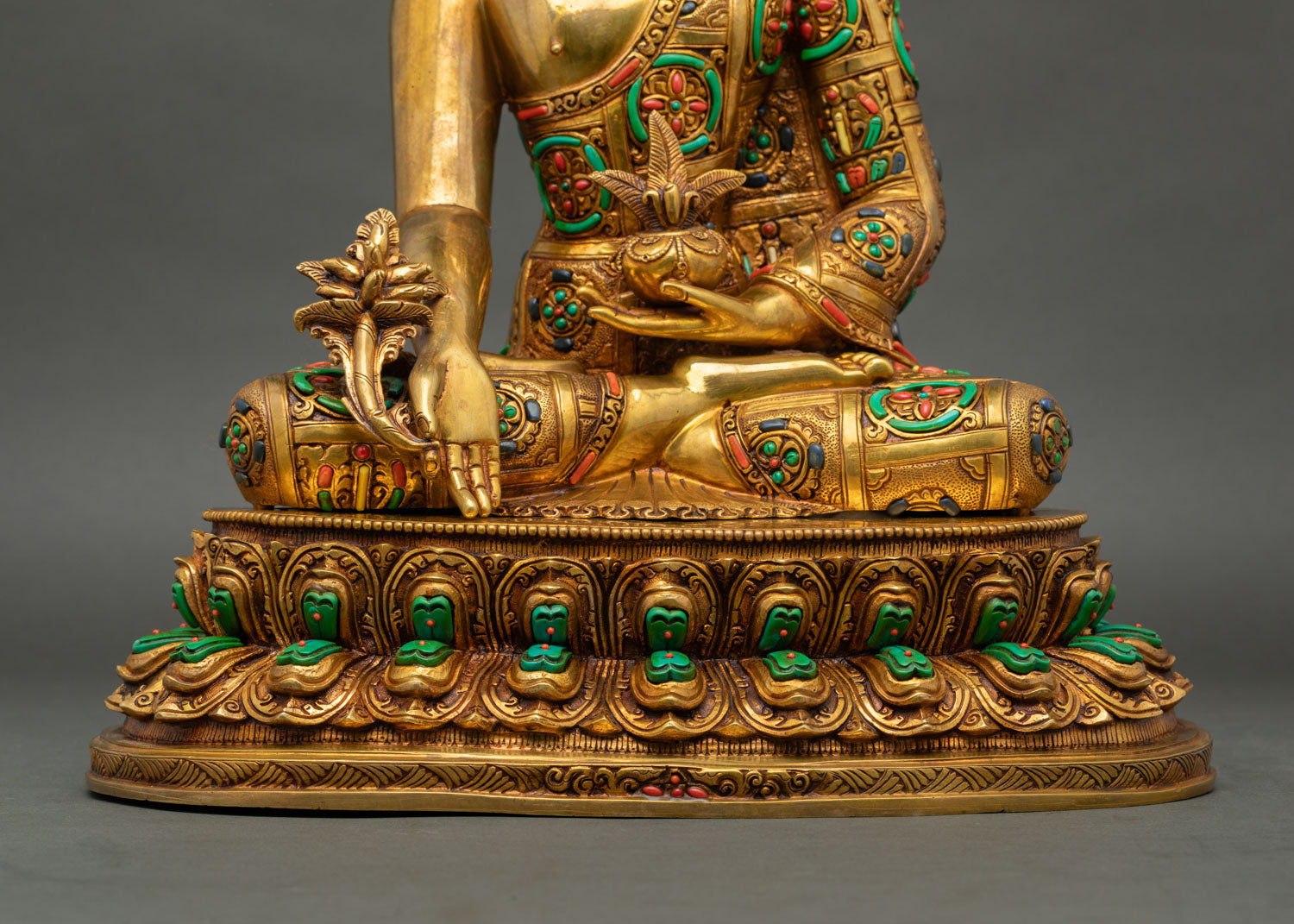 Bhaisajyaguru Statue – Bringing Harmony and Healing Energy