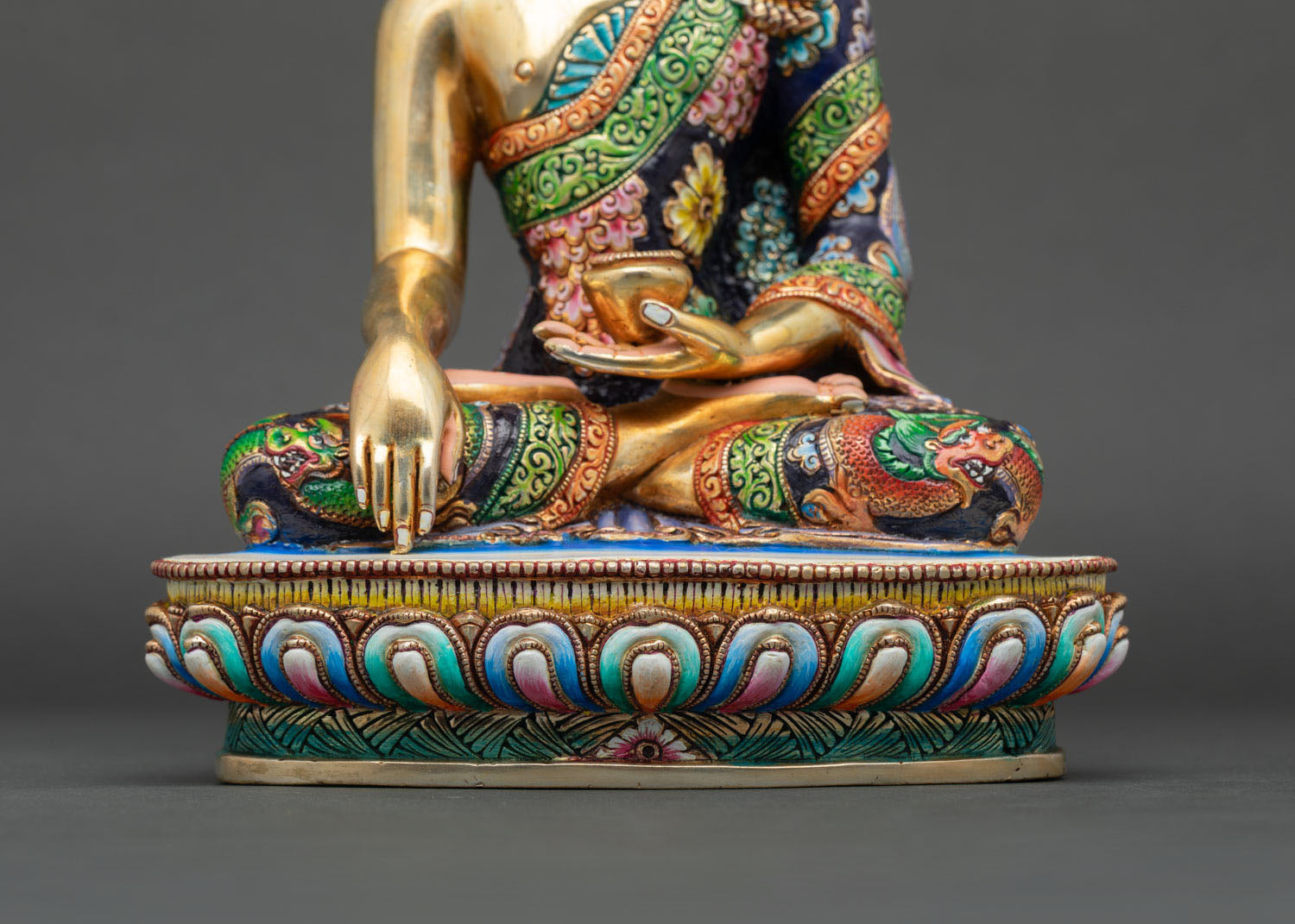 Siddhartha Gautama Statue | The Historical Founder of Buddhism