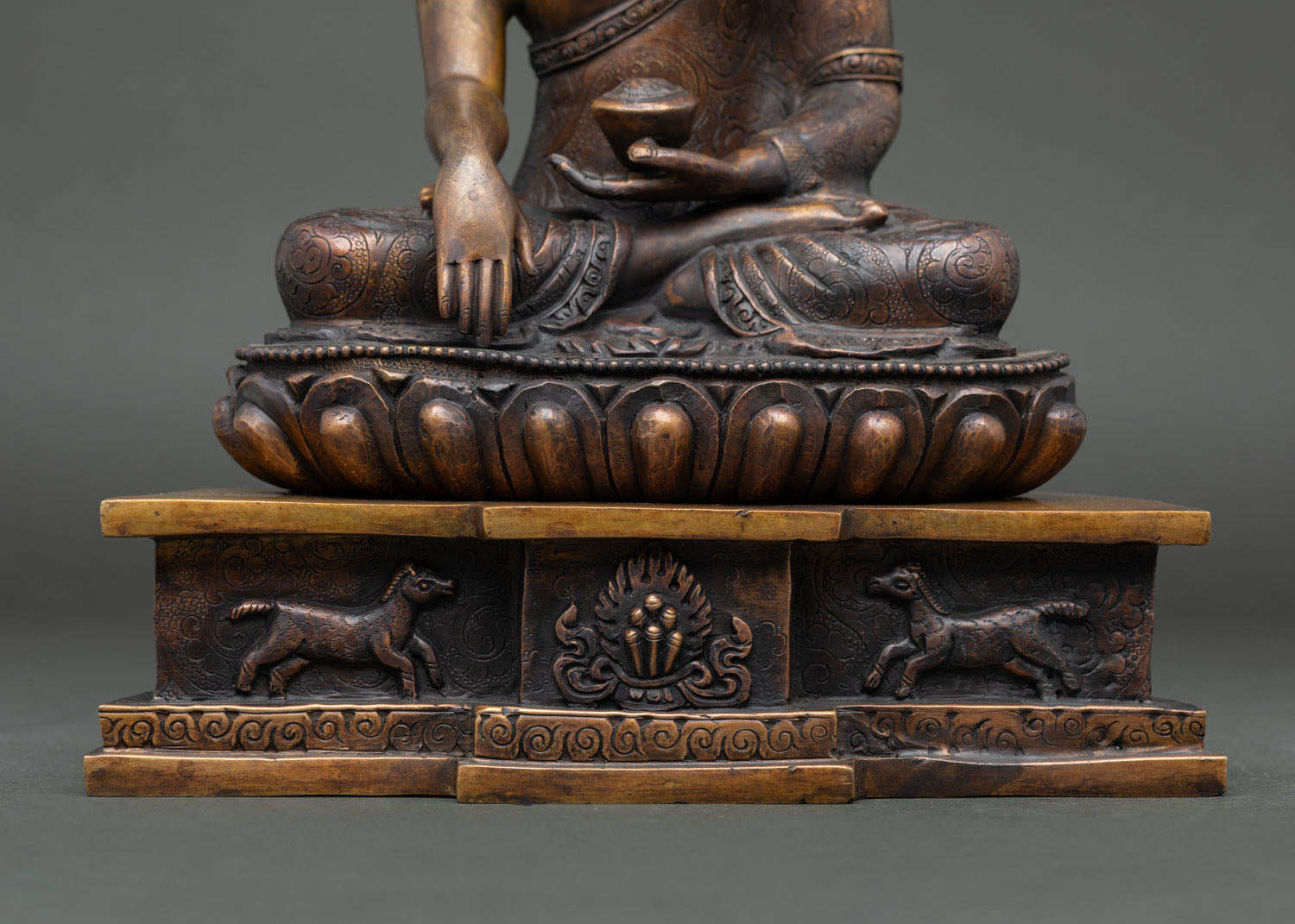 Oxidized Shakyamuni Buddha Statue – Spiritual Decor & Meditation Gift