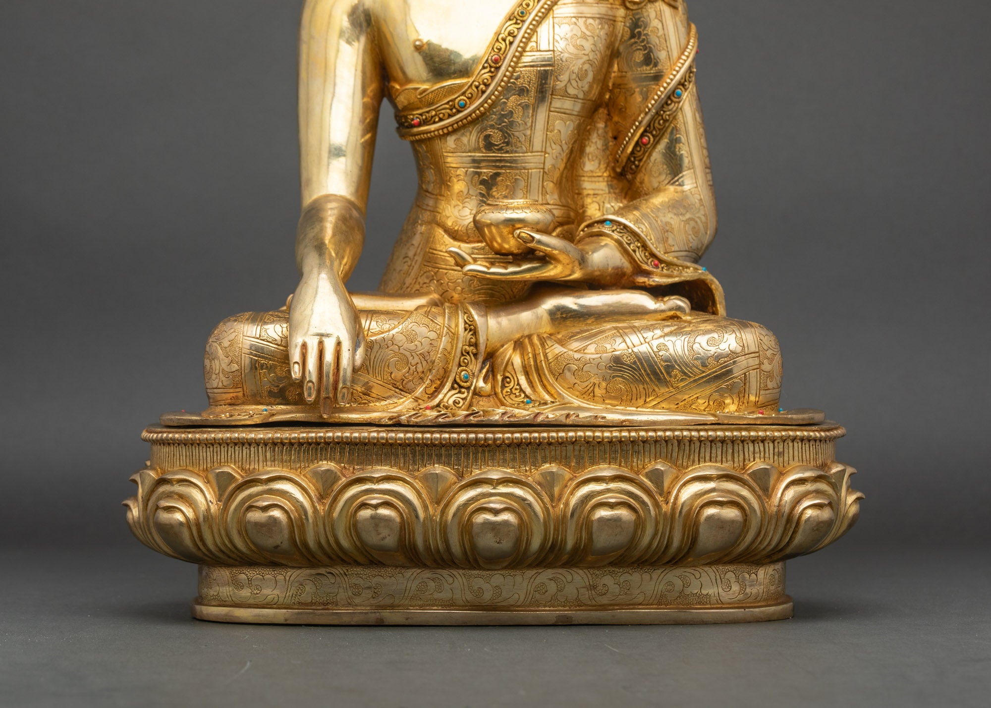 Golden Buddha Statue | Bring Serenity and Harmony Home