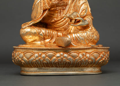 Guru Norla Statue