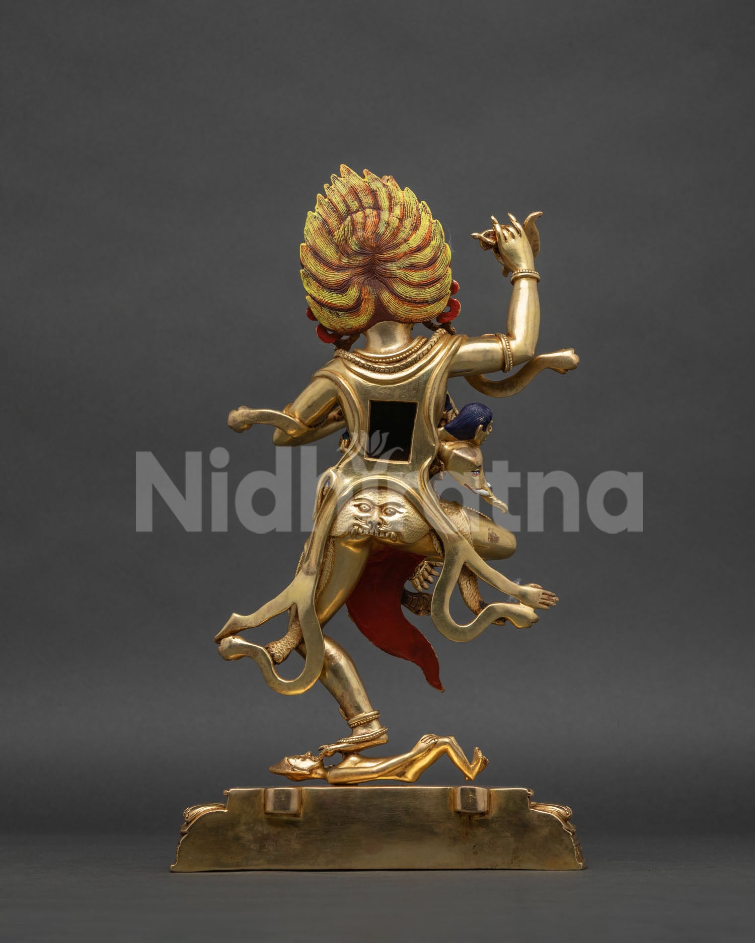 Troma Nagmo Statue