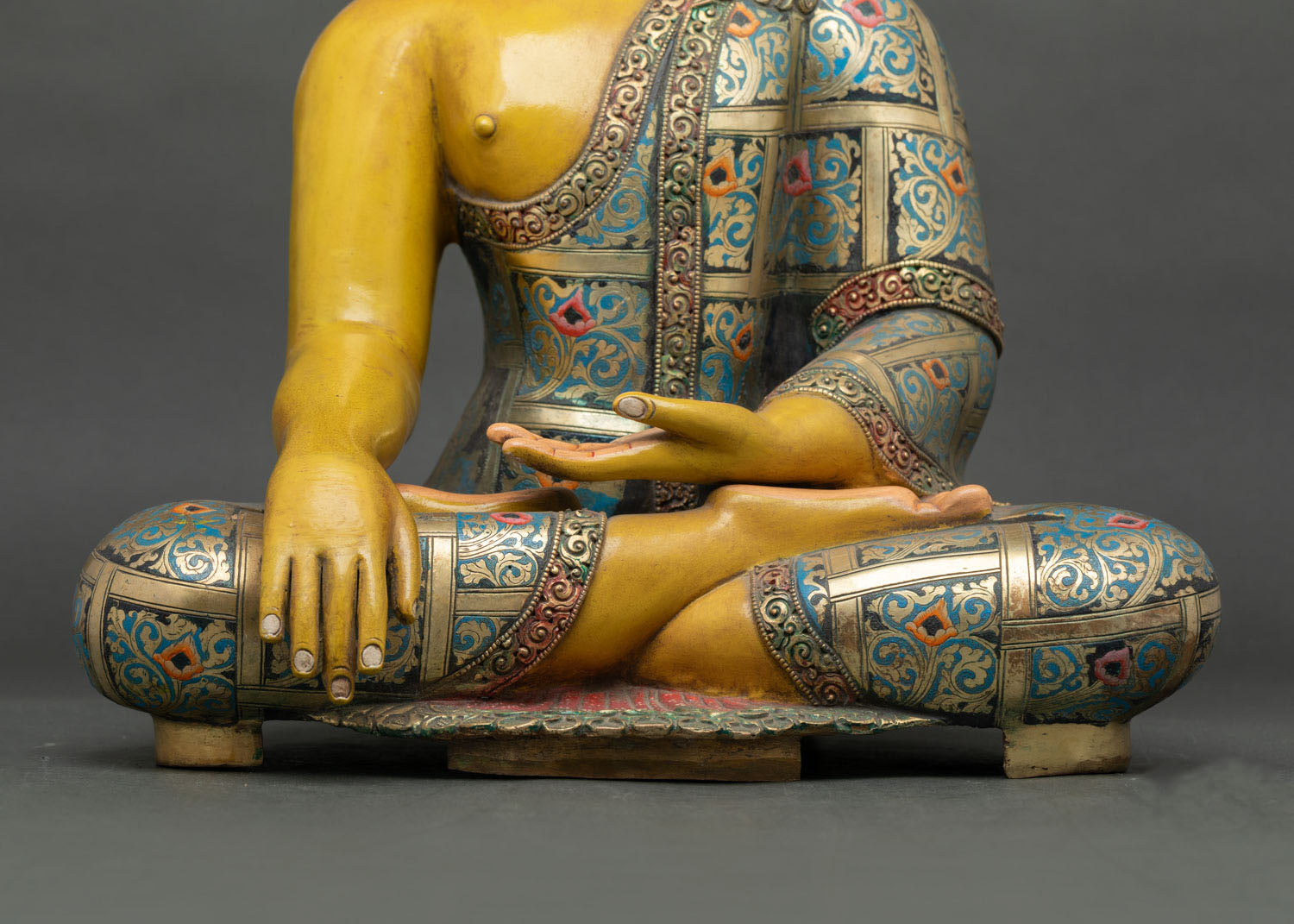 Hand-Painted Shakyamuni Buddha Statue | Buddhist Art