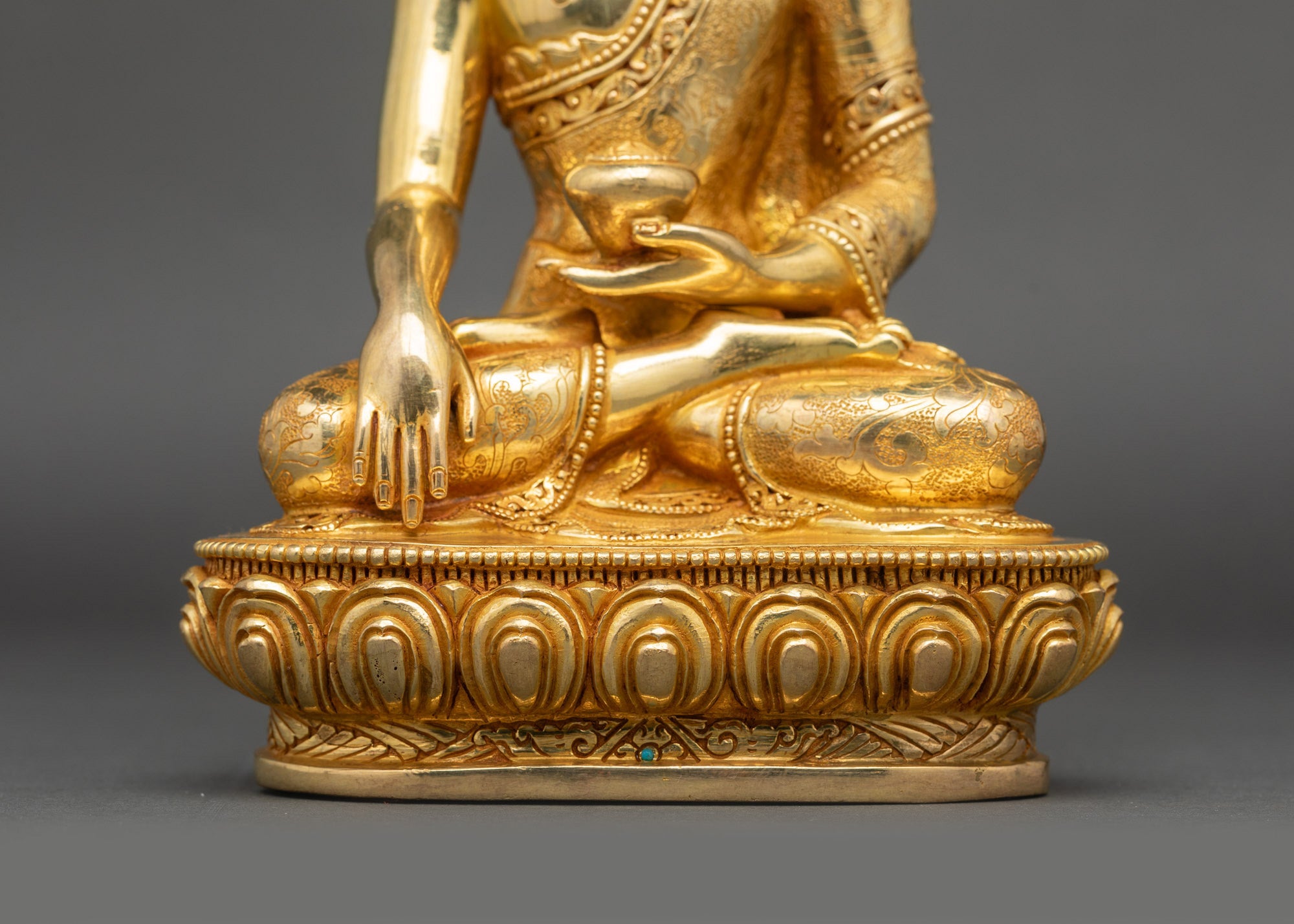 Shakyamuni Buddha Statue