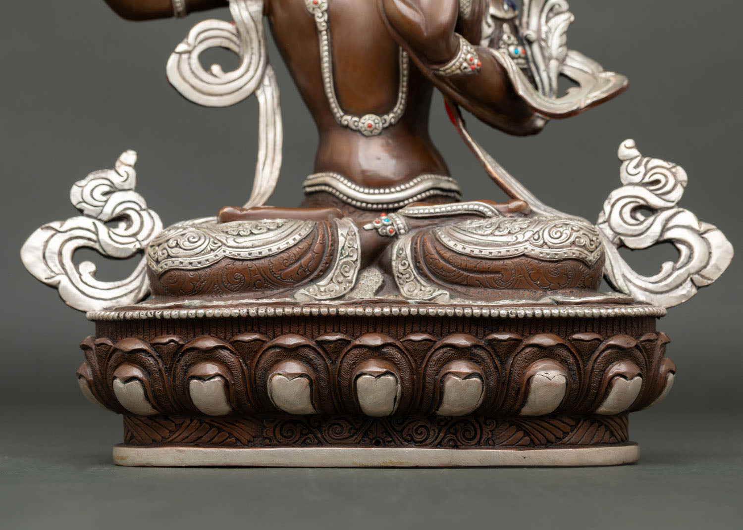 Manjushri Bodhisattva Statue | Sacred Enlightened Wisdom Art