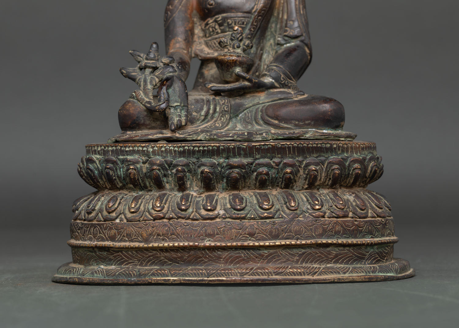 Medicine Buddha Statue