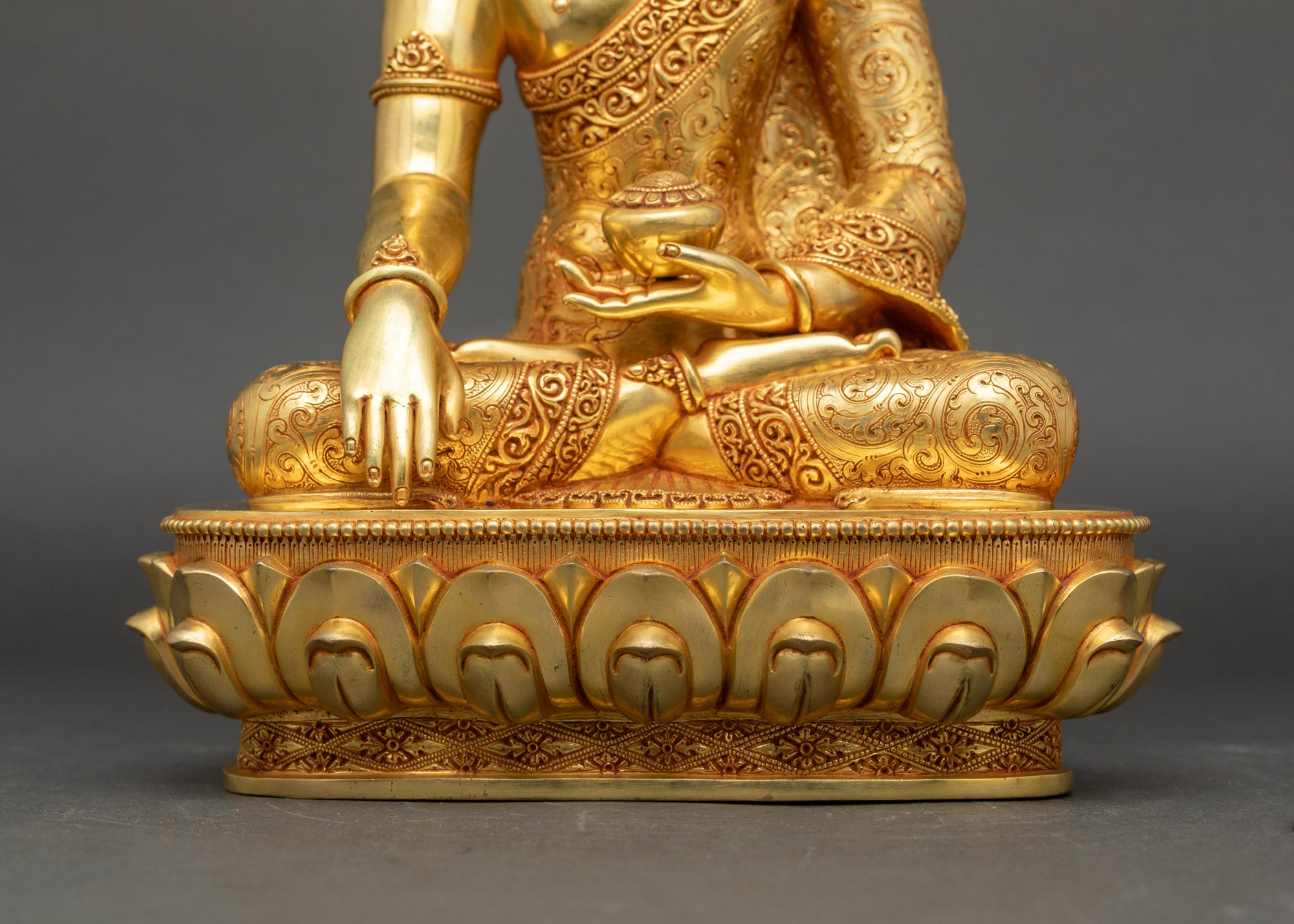 Crowned Buddha Shakyamuni Statue | Nepalese Enlightenment Art