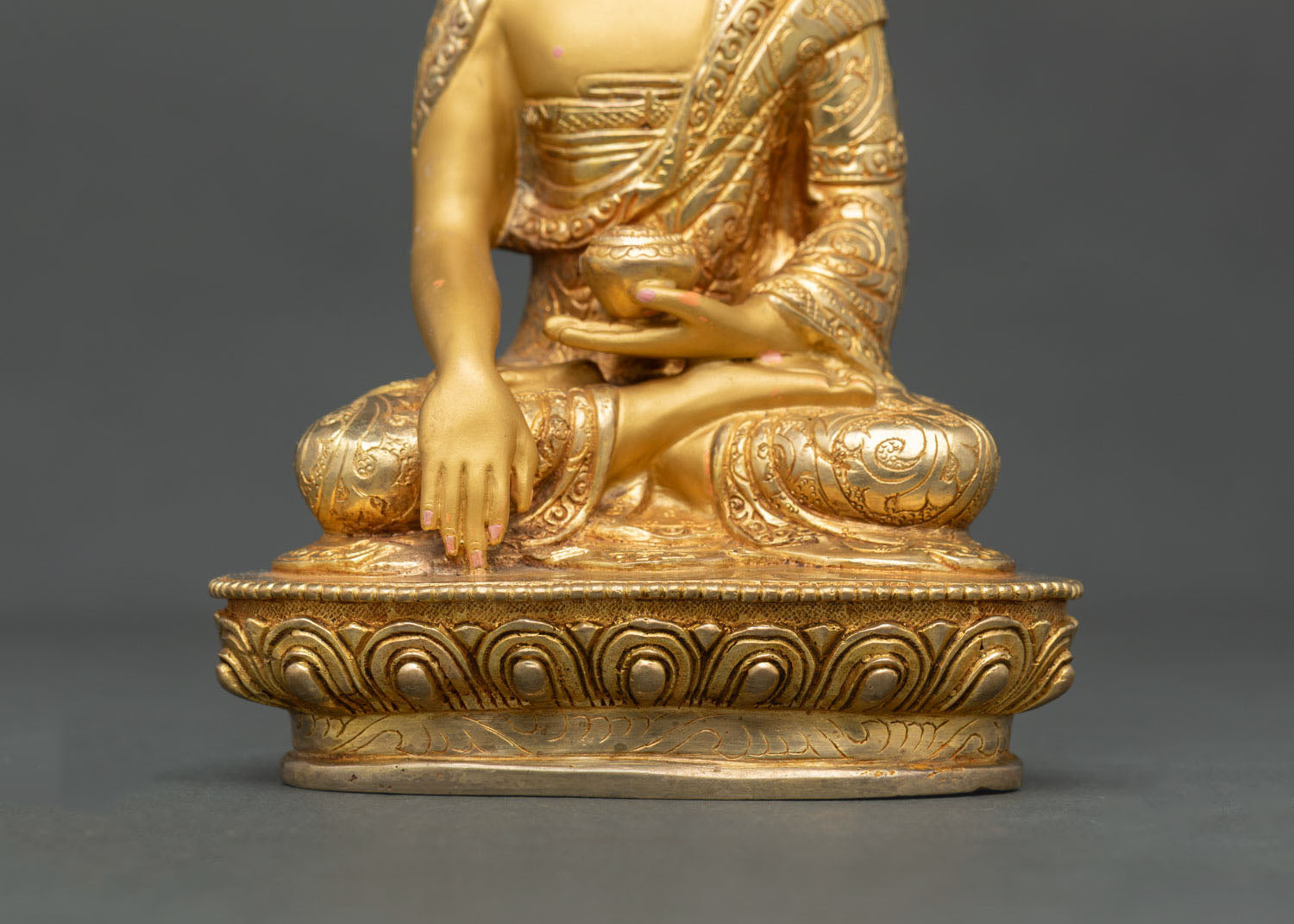 Shakyamuni Buddha – Traditional Nepalese Sacred Sculpture