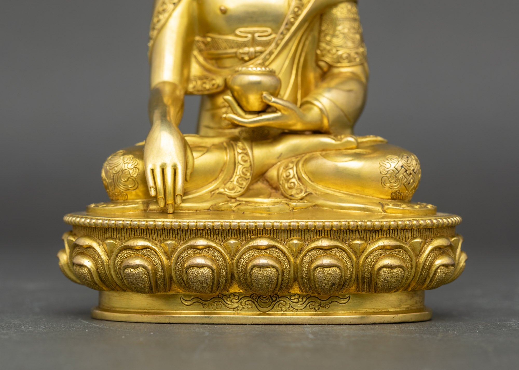 Buddha Shakyamuni Statue | Nepalese Artisan-made Meditation Figurine