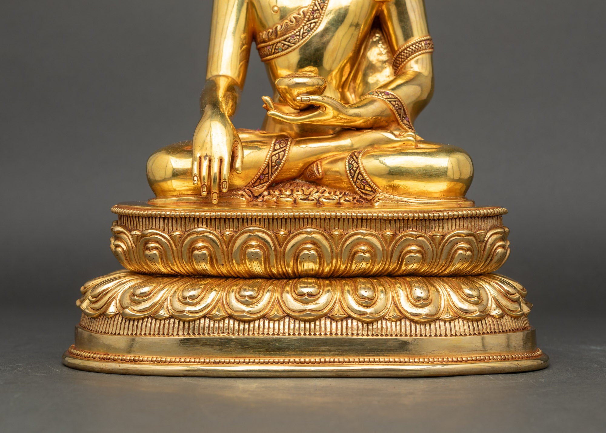 Premium Siddhartha Gautama Sculpture | Peaceful Buddhist Home Decor