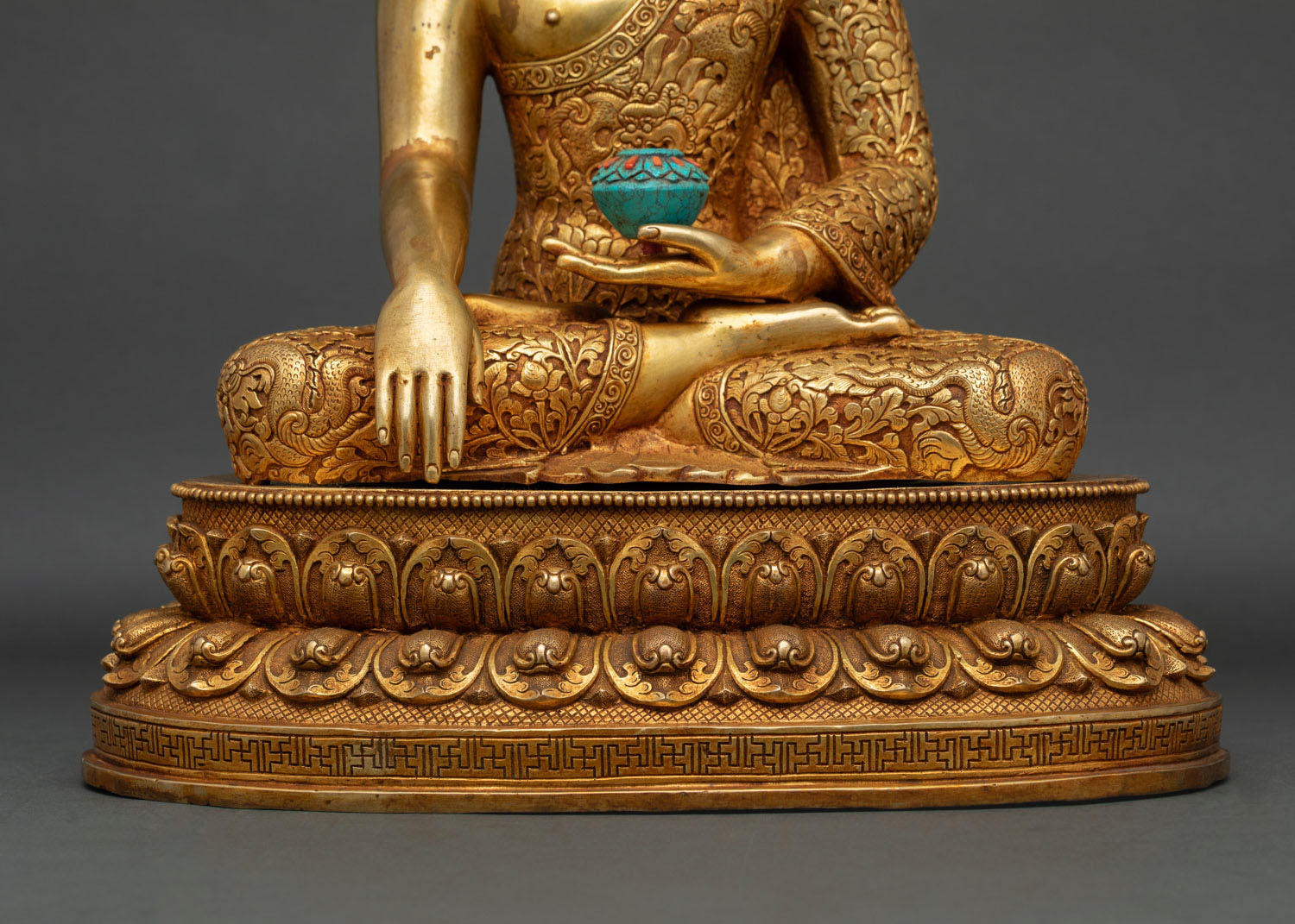 Shakyamuni Buddha Statue for Home Shrine and Temple
