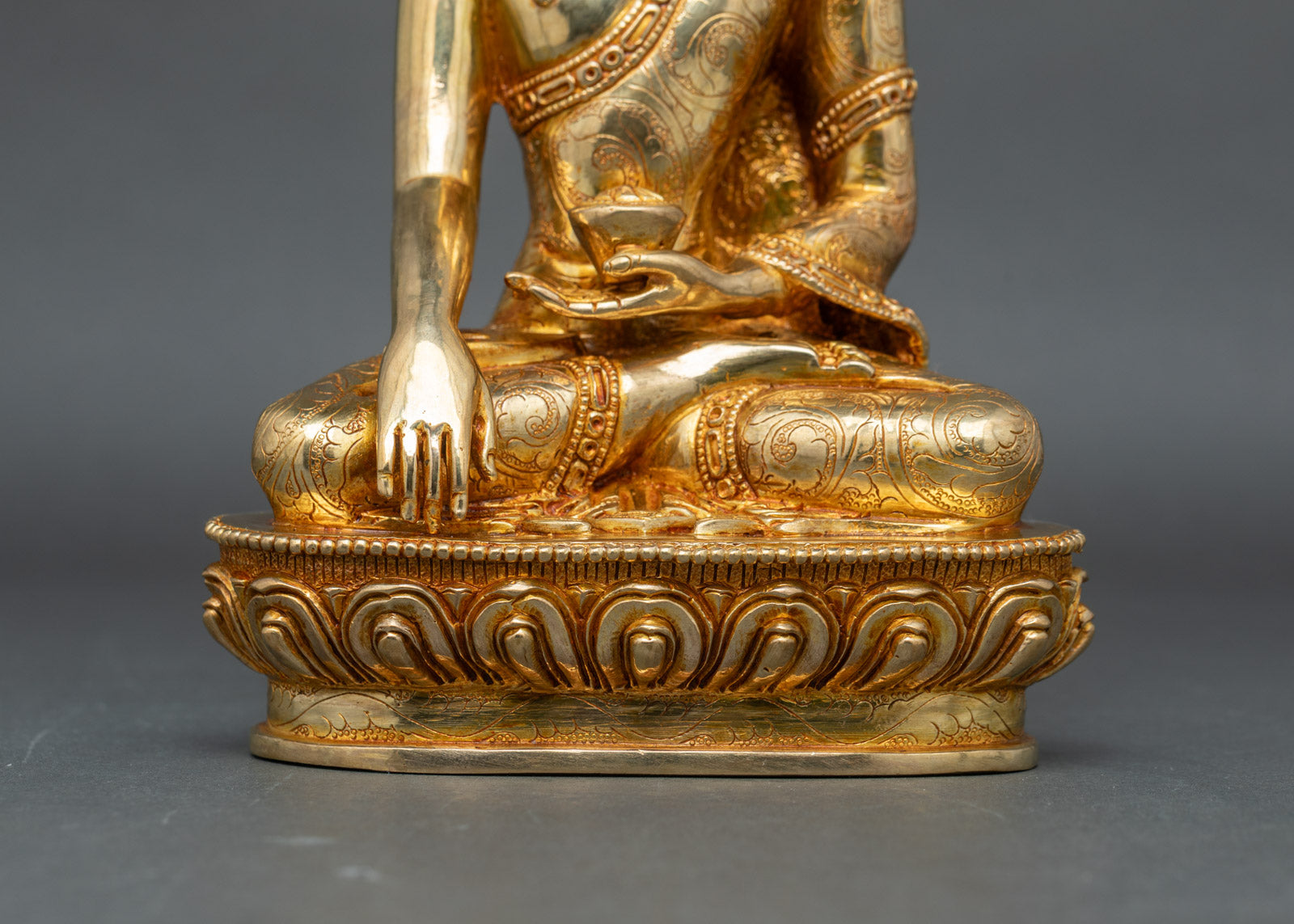 Buddha Shakyamuni Statue | Historical Buddha of Enlightenment