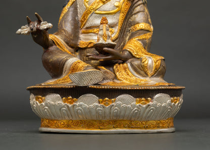 Guru Rinpoche Statue