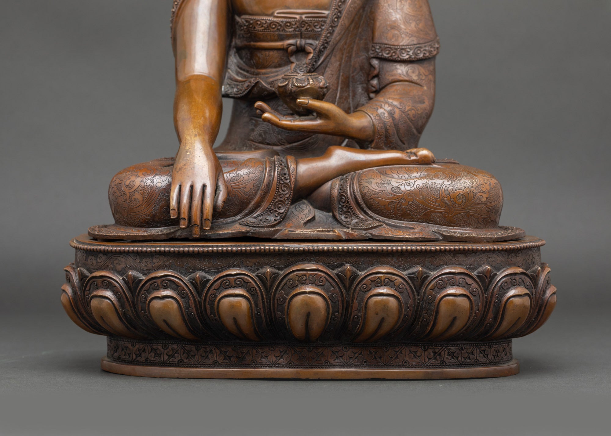 Nepalese Shakyamuni Buddha Statue- A Symbol of Wisdom
