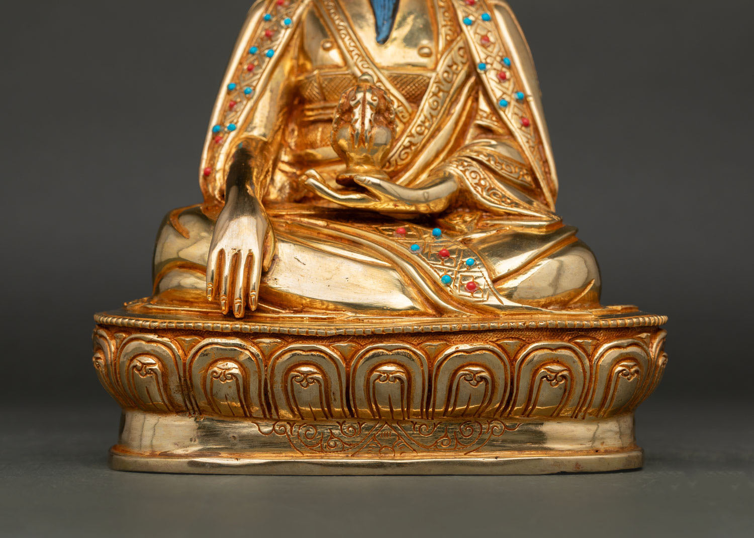 Zabdrung Ngawang Namgel Statue
