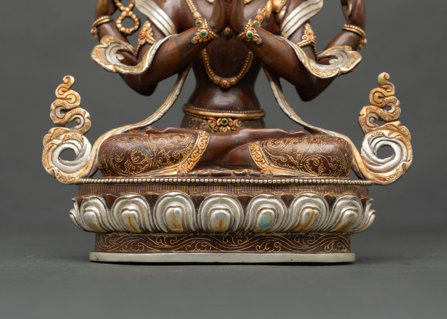 Handcrafted Chenrezig Statue – Symbol of Infinite Compassion