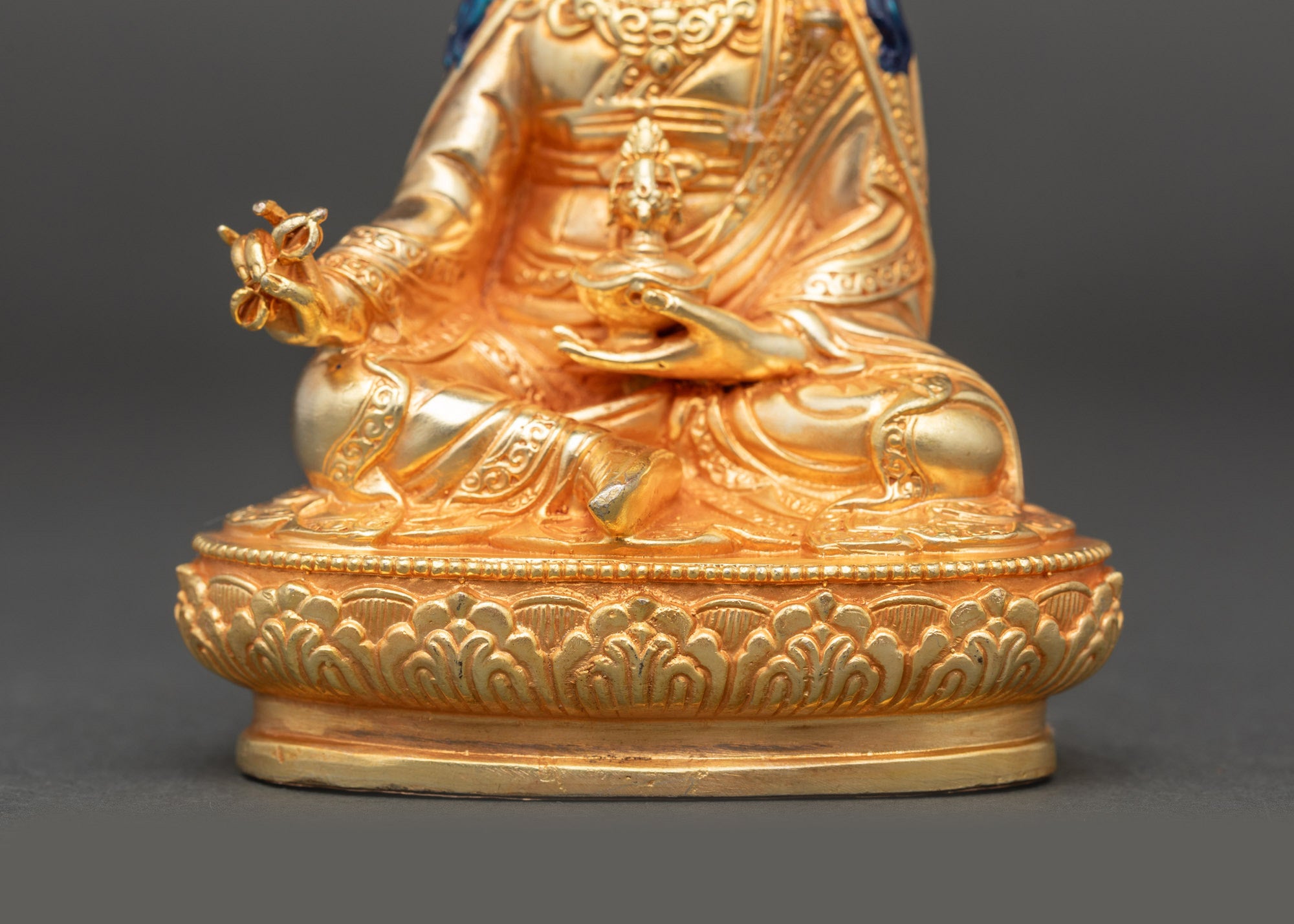 Guru Rinpoche Statue | Expertly Crafted Padmasambhava Artwork