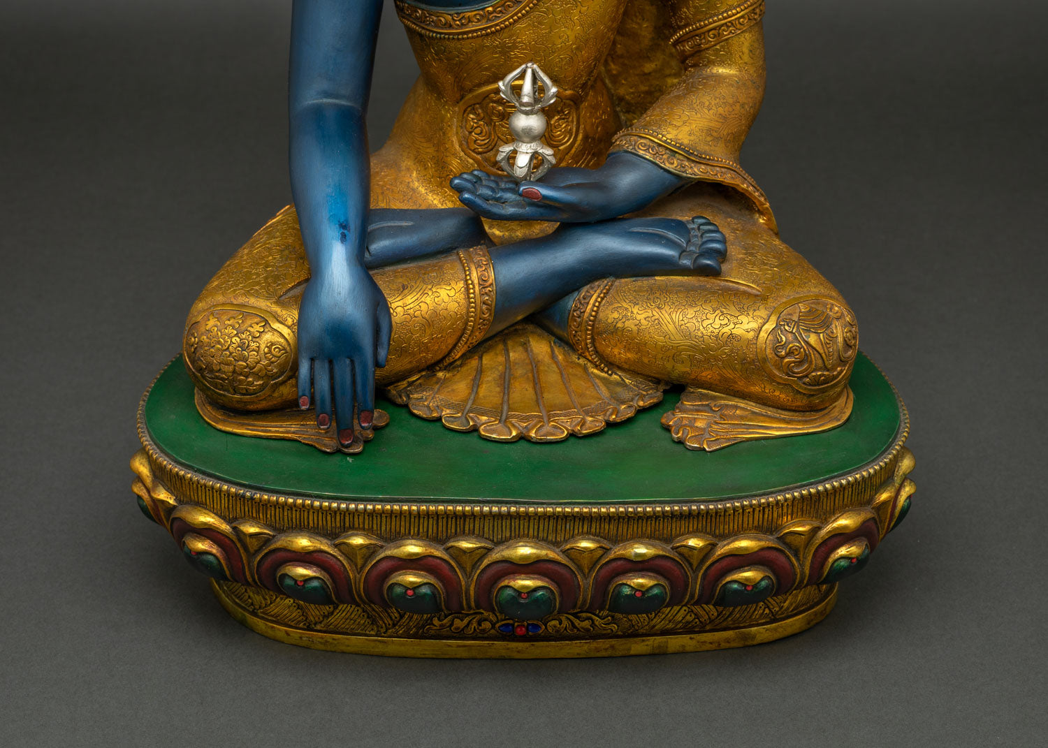 Akshobhya Statue – The Immovable Buddha of the Vajra Family