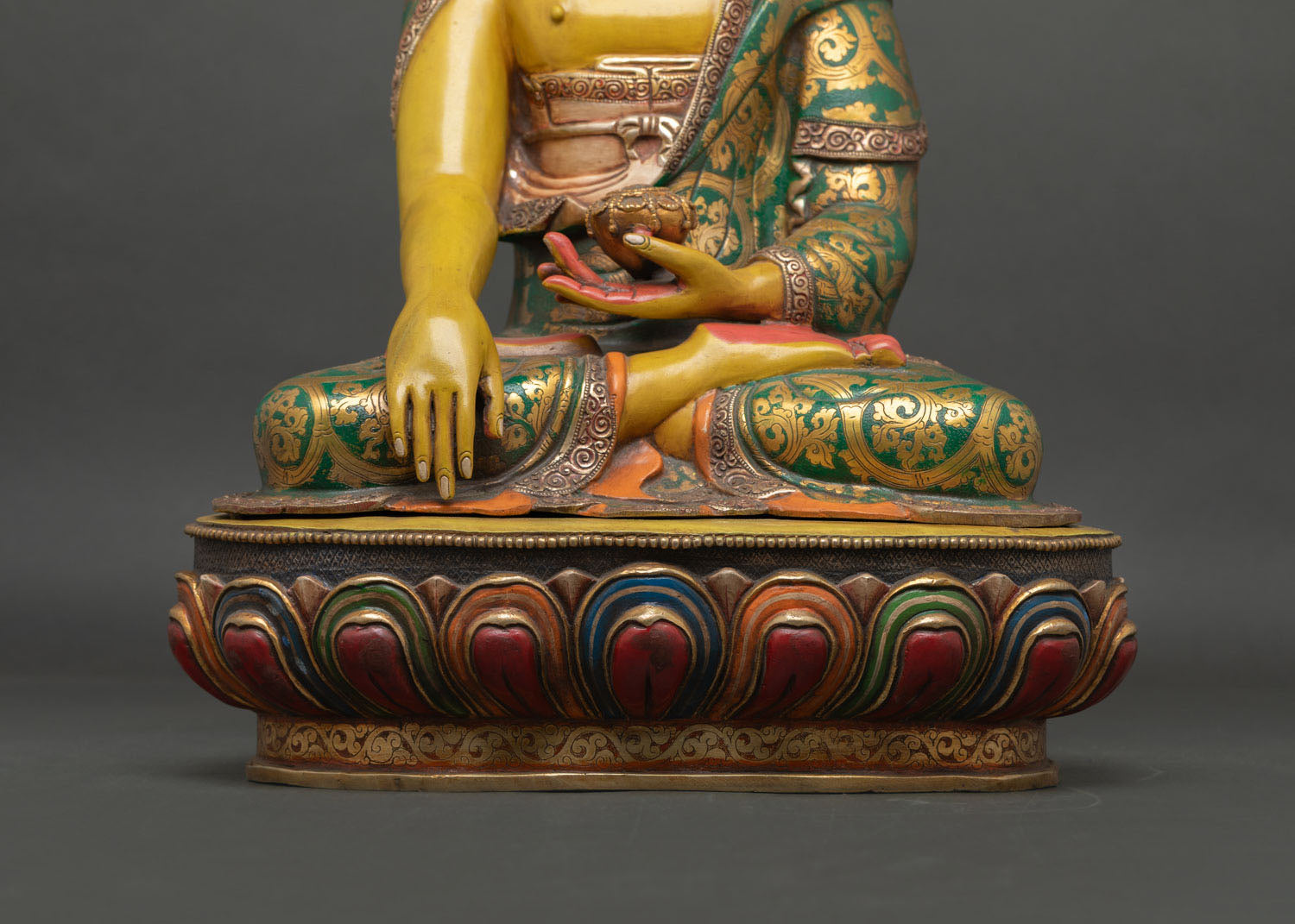 Shakyamuni Buddha Statue | Gold-Painted Face Buddhist Art
