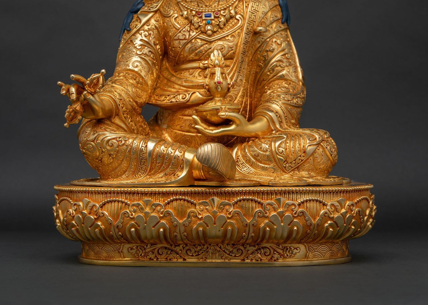 Guru Rinpoche Statue