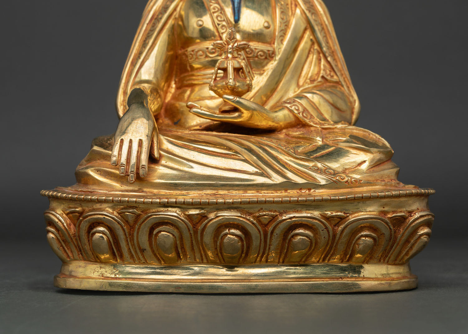 Zhabdrung Ngawang Namgyal Statue – Founder of Bhutan